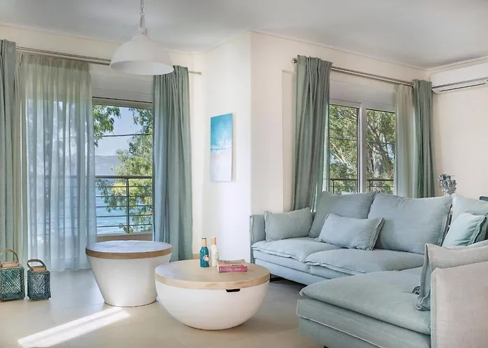 Deluxe Kefalonia Ammos 3 Bedroom Private Pool Villa
